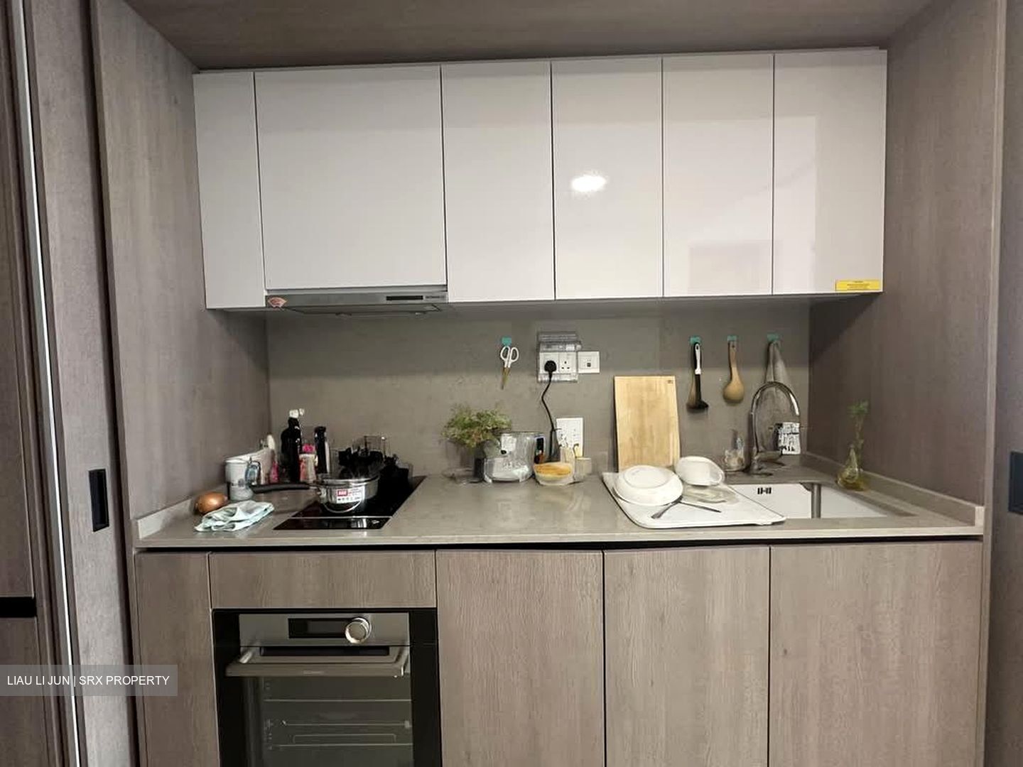 Avenue South Residence (D3), Apartment #553882441